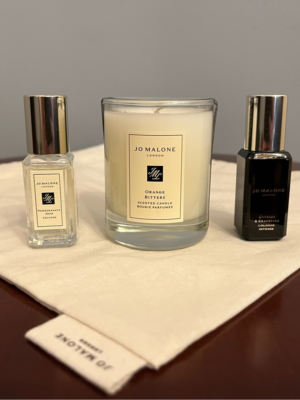 Jo Malone Set of 2 Travel Sprays & Mini Candle in Drawstring Pouch